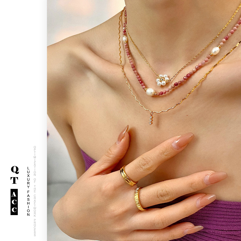 Fashion Commuting Romance Dream Púrpura Natural Stone Pearl Zircon Decoration Design Superposición Collar de cadena curva Mujeres