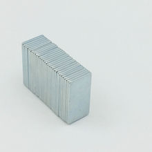 厂家直发20*10*1方块方形磁铁 长方形强磁铁42H皮具皮套耐温磁铁