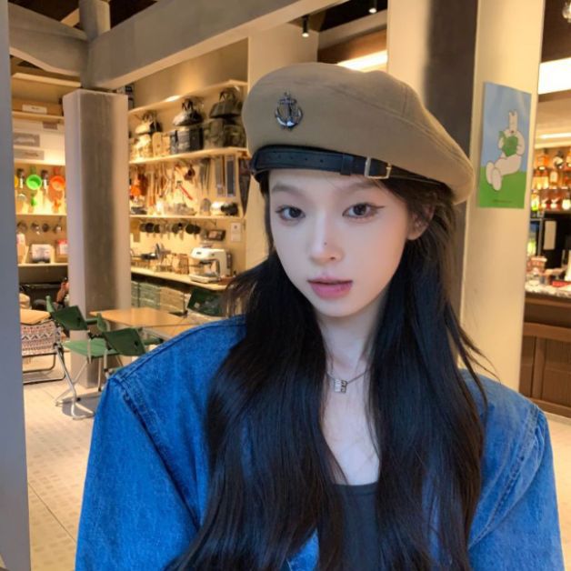 Zwarte baret Dames Herfst en Winter Knop Display Gezicht Flat Top Artist Hat Mode Net Rood ins_voghion.com