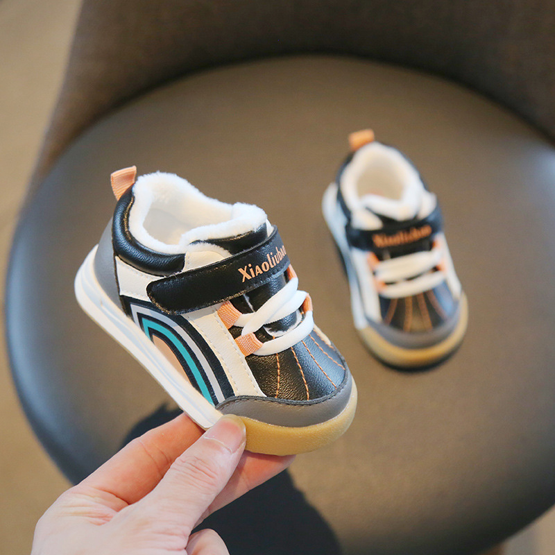 Otoño e invierno nuevos dos zapatos de algodón para niños al por mayor zapatos de algodón para niños zapatos de bebé forrados de lana caliente cálido