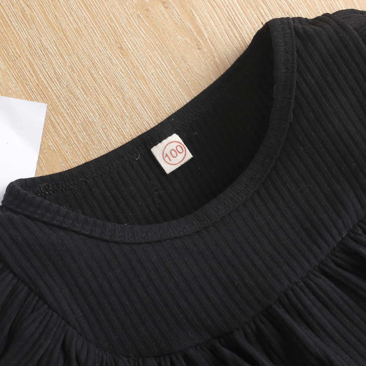Ensemble deux pièces chemise tricotée en dentelle à manches longues et col rond pour enfants, nouvelle collection automne 2024_voghion.com