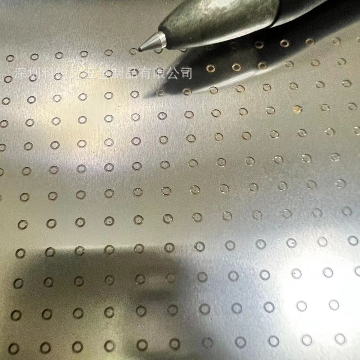 高精密医疗堵嘴喷头垫片外径0.8.小孔0.1，厚度0.2无连接点