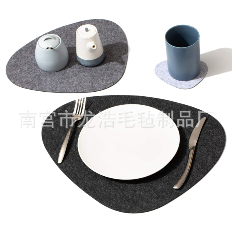 亚马逊跨境毛毡餐垫乔迁礼物圣诞餐垫厨房垫装饰卵石餐垫耐热桌垫