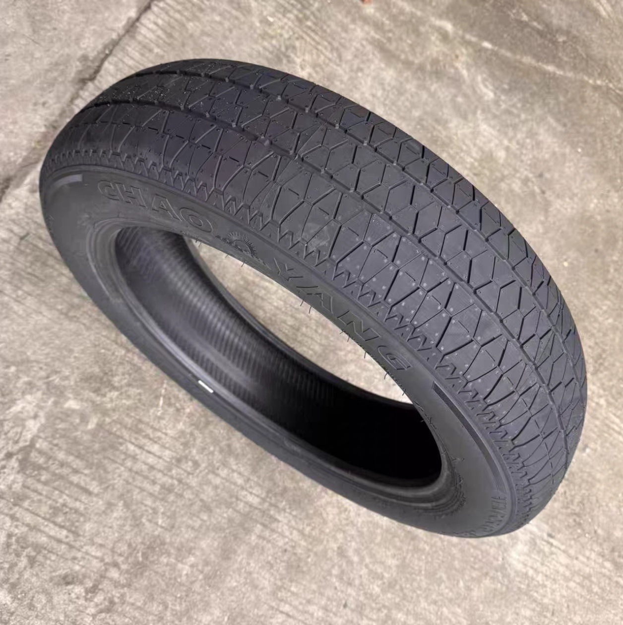 Chaoyang tires 125/195/225/245 brand new in multiple sizes 16/17/18/19/20inch RP03+/RP76+