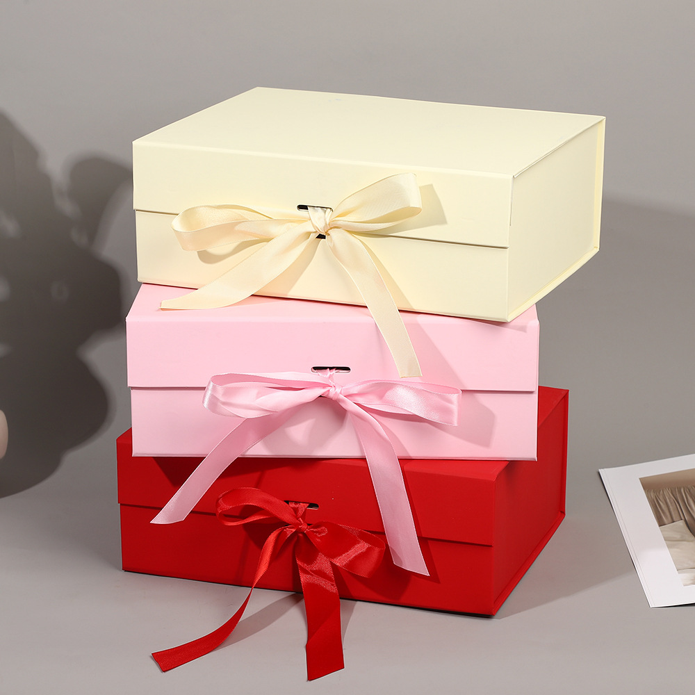 Fuchsia handheld box with bow, Birthday gift 4