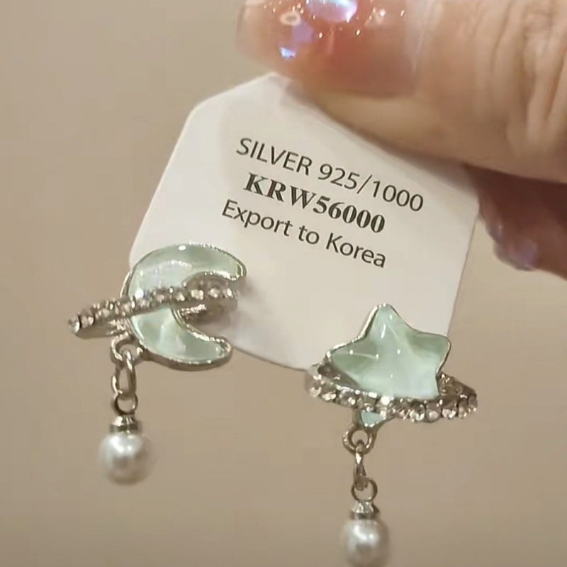 ニッチなデザインの高級ブルーバタフライパールイヤリング、女性用、2025年夏の新作人気ファッションイヤリング