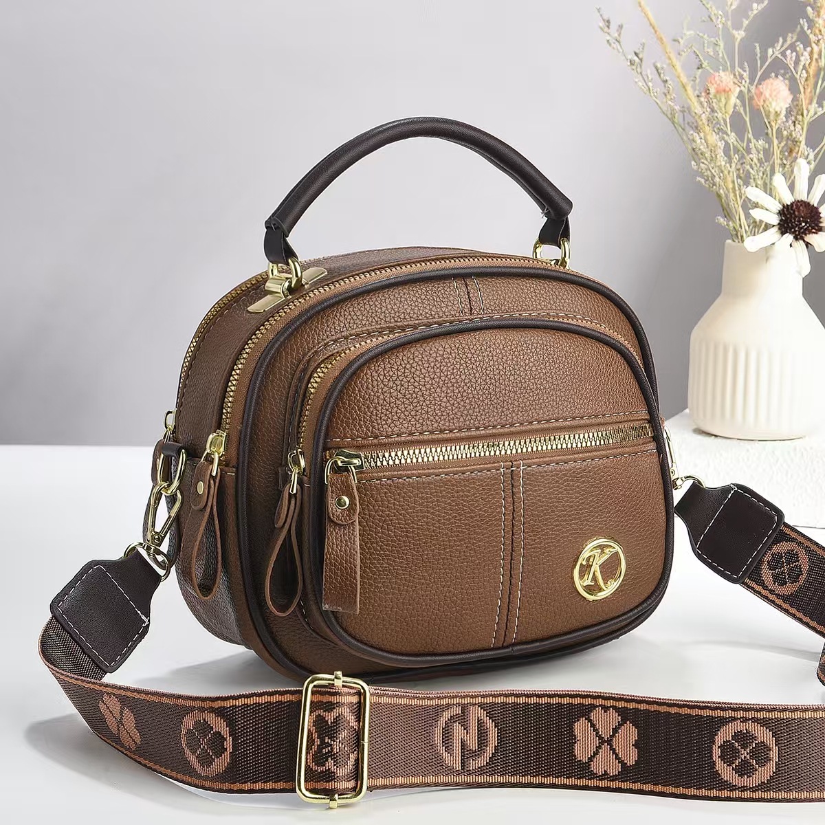 Exquisita mini bolso de verano 2025, nuevo bolso redondo, bolso de hombro casual versátil, bolsos de mano