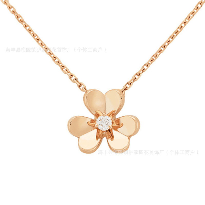18Kローズゴールドメッキの花びらにダイヤモンドを散りばめたクローバーネックレス、シングルダイヤモンドの幸運の草イヤリング、骨チェーン、フラワーペンダント|undefined
