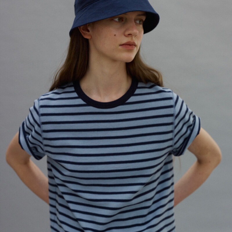 Now the New 2026 Spring and Summer Collection of Korean Designer Simple Casual Age-Reducing Striped Round Neck Pullover T-Shirts