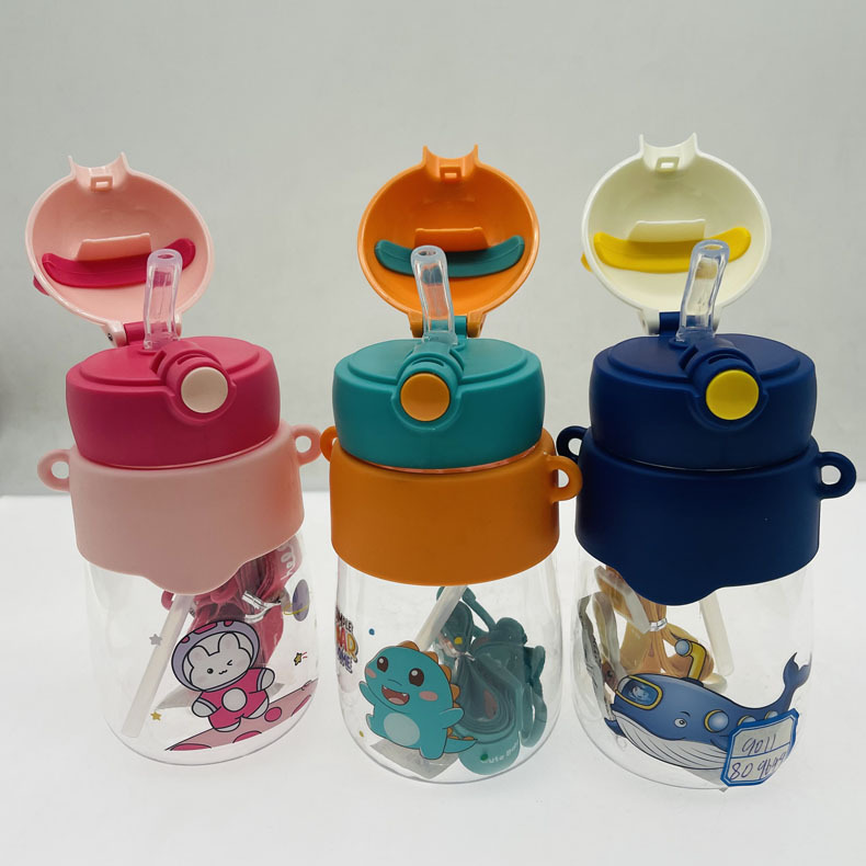 Weilong 9011 nuevos niños de plástico taza elástica cubierta de la correa Orejas de conejo de paja taza de plástico mango taza de beber al por mayor