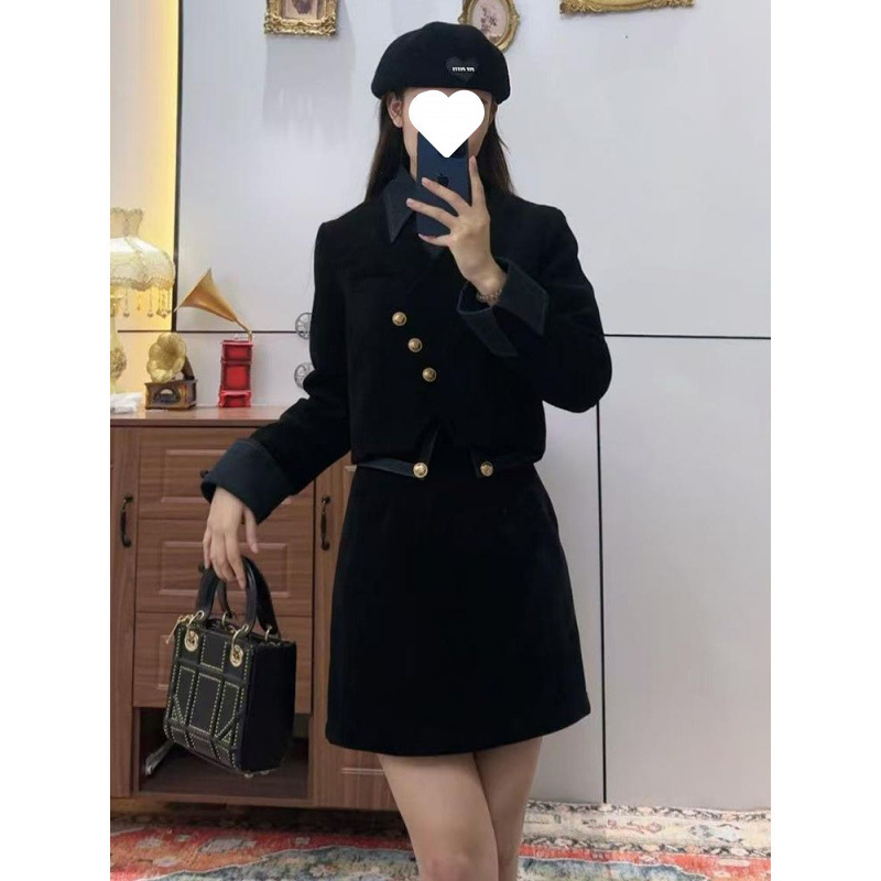 年夏季新款大码女装赫本风显瘦气质设计感上衣半身裙两件套女|undefined