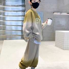 男童秋装套装儿童渐变卫衣运动服两件套2026新款大童炸街春秋款潮