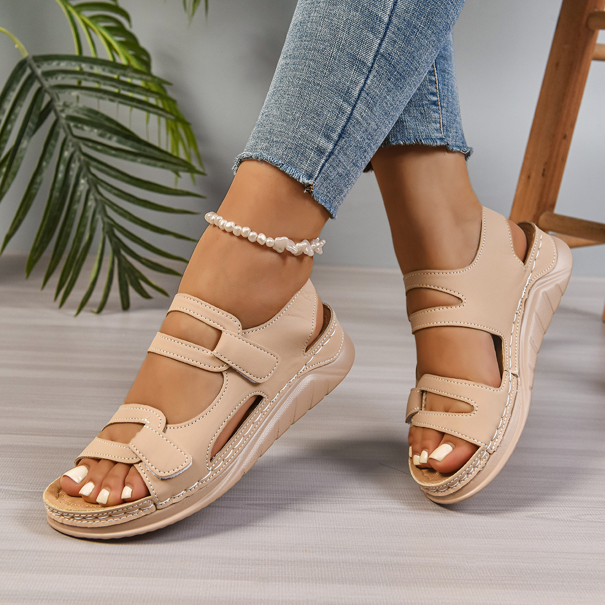 fashionable lightweight comfortable casual universal beach sandals…