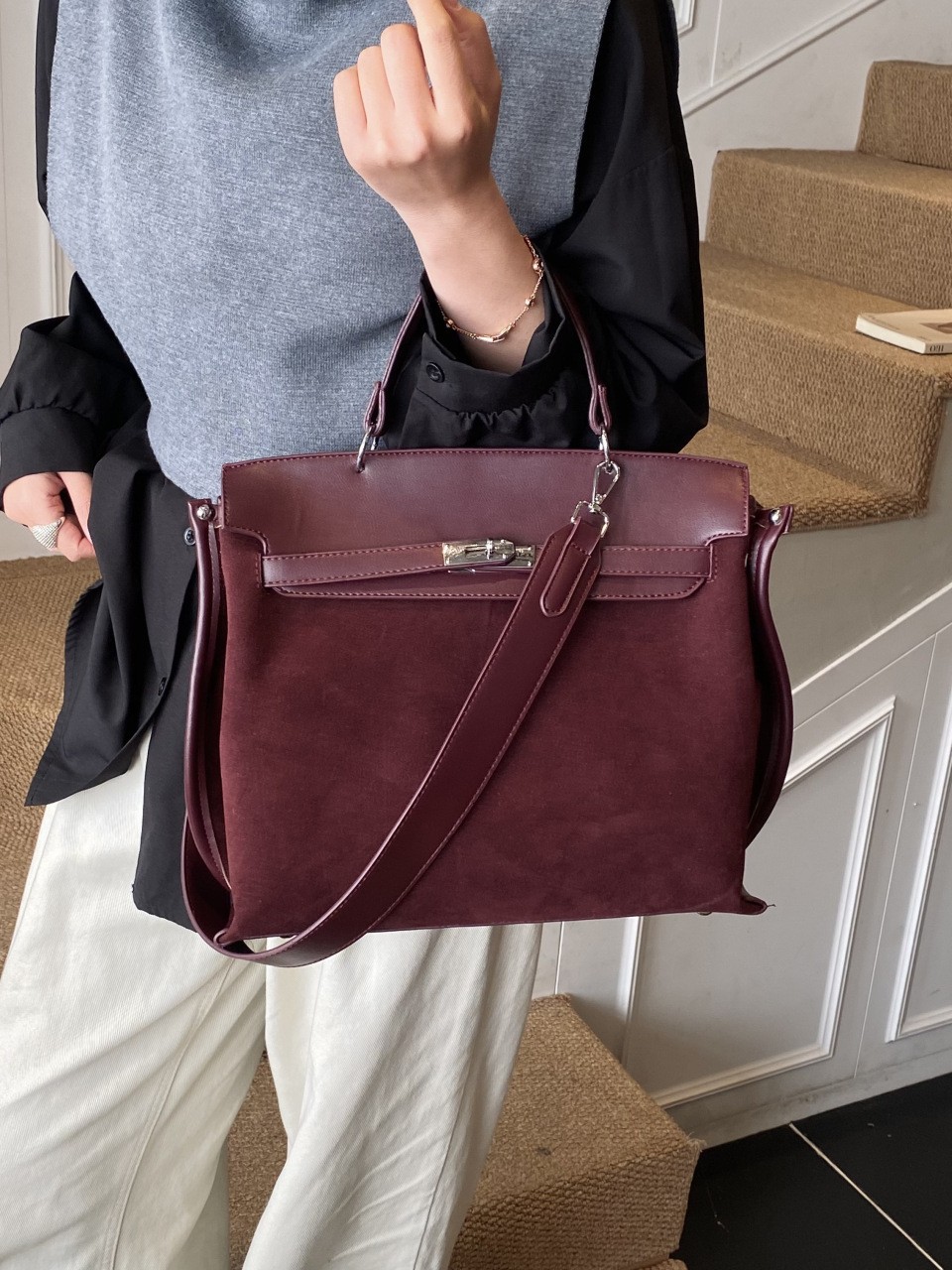 Bolso de mujer nueva gran capacidad transfronteriza de trabajo de viaje de mano bolsa de mano mano alta textura ligera de lujo bolso de mochila