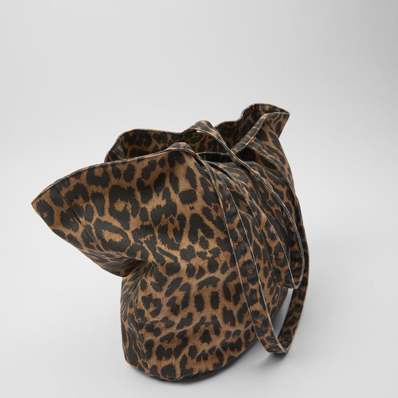 Zjia bolso de mujer 2023 nuevo producto moda salvaje estampado de leopardo tela de gran capacidad bolso de compras portátil de un solo hombro