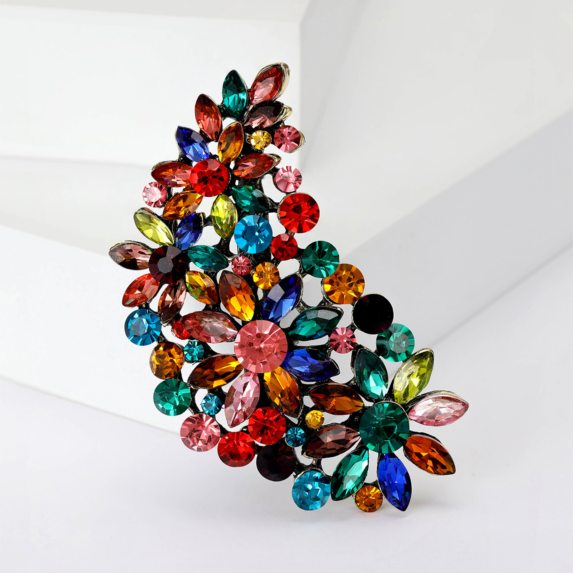 31g Weight Rhinestones Inlay Material Brooches Classification Holiday Occasion Alloy Material Flower Pattern Women's Gender Inlay Design Elegant Style Elegant Pin Flower Alloy Inlay Rhinestones Women's Brooches 23