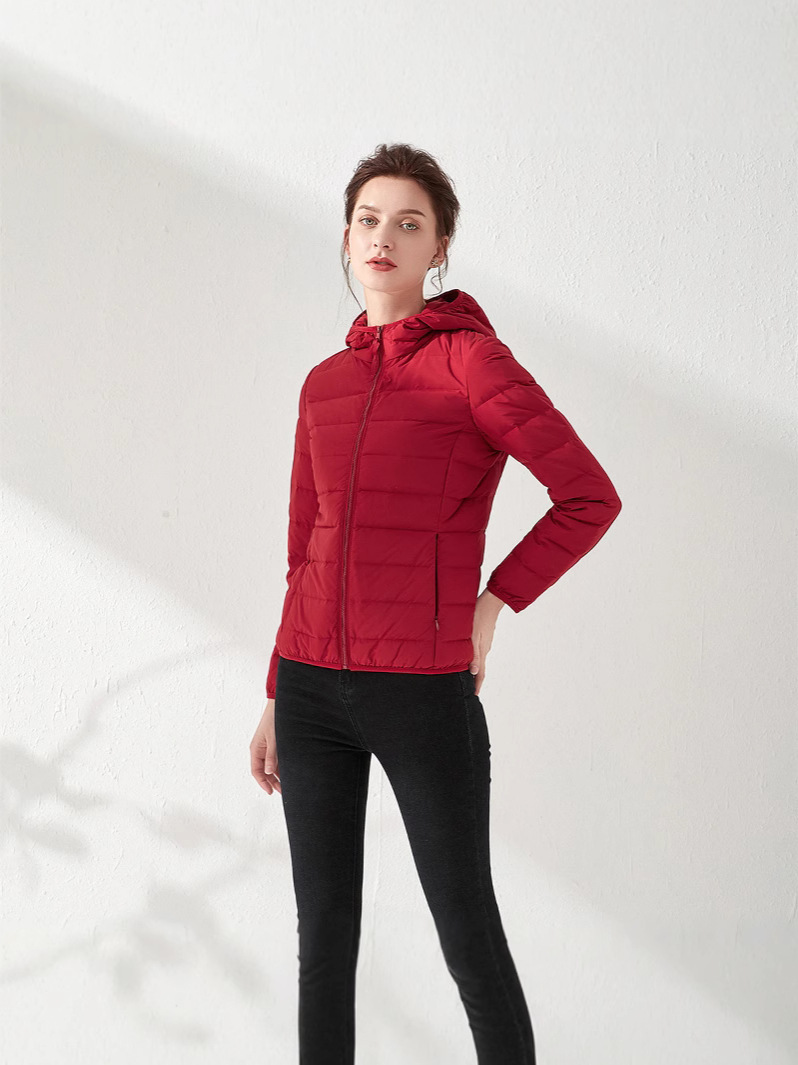 Nueva chaqueta de plumón ligera para mujeres corta con capuz de cuello delgada sin costuras de punto de mujer chaqueta ligera de tamaño grande image 4
