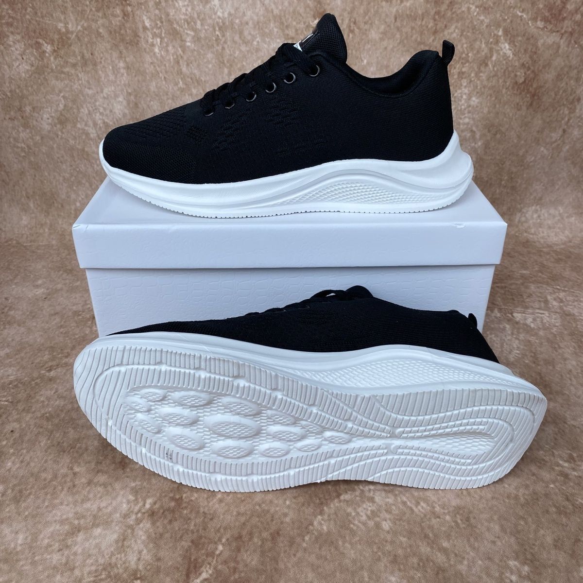 ShoeVault Scarpe da corsa casual versatili leggere da uomo in mesh antiscivolo traspiranti resistenti all'usura, fonte di vendita diretta_voghion.com