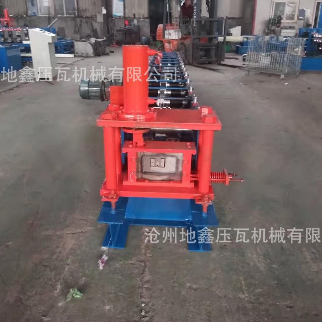 C型钢设备 金属成型机  彩钢建筑行业 房屋装饰 地鑫 檩条设备
