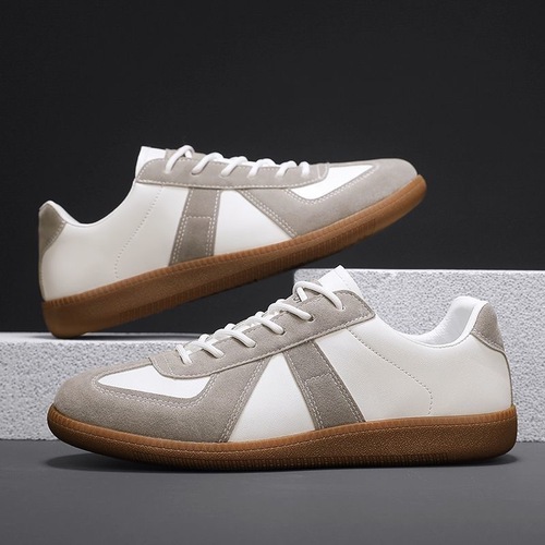 Men's breathable sports casual retro desert boots work office kitchen non-slip waterproof safety shoes