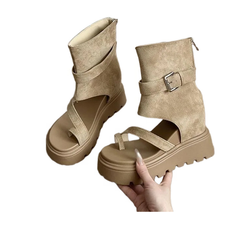 Red en línea aumentando la altura de la pendiente de talón de dedos de las sandalias romanas para mujeres 2026 nuevos pantalones de verano botas botas Martin botas cortas