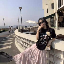 韩代公主少女风圆领短袖T恤2024可爱卡通印花宽松中长黑白T+A字裙
