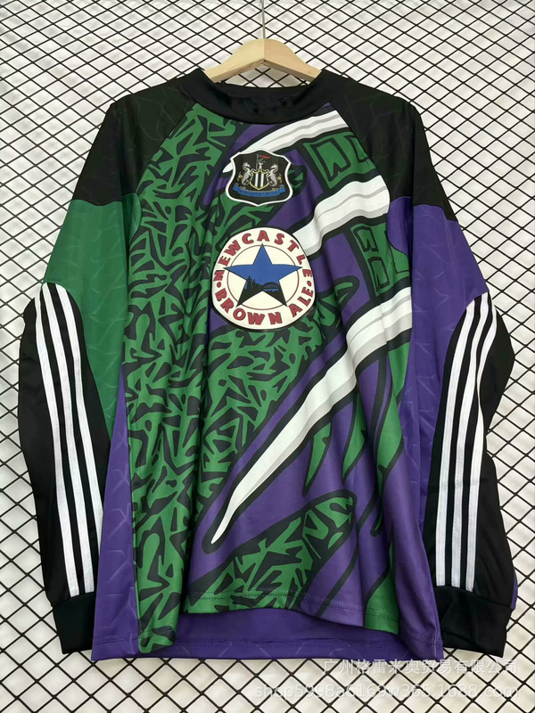 ホットスタイルレトロサッカーユニフォームコレクション 9293 サンドラーン 1995 シェックス ウェンズデイ 0506 マラガジャージドロップシッピング|undefined