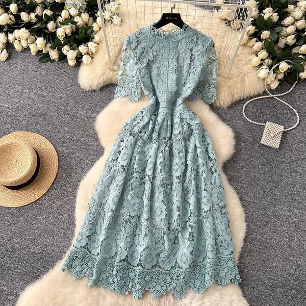 Retro elegant lace fitted dress