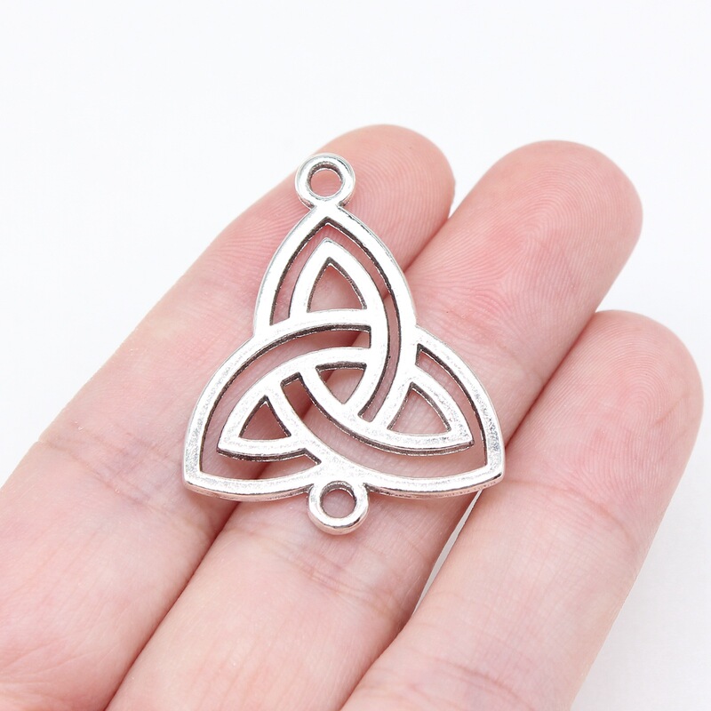 33x 26mm 2.6g ancient silver alloy handmade pendant Celtic knot connector