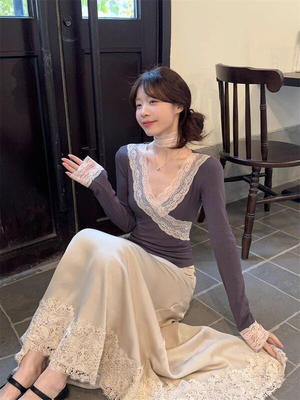 [270 Kerde velvet] Lace V-Neck Long Sleeve T-Shirt Women's Slim-Fit German Velvet Base Top Grey