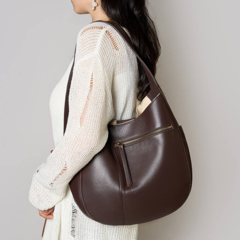 하이 퀄리티 탑 레이어 Cowhide Tote Bag 고급 단순 대용량 정품 가죽 통근 크레센트 백 싱글 숄더 핸드백
