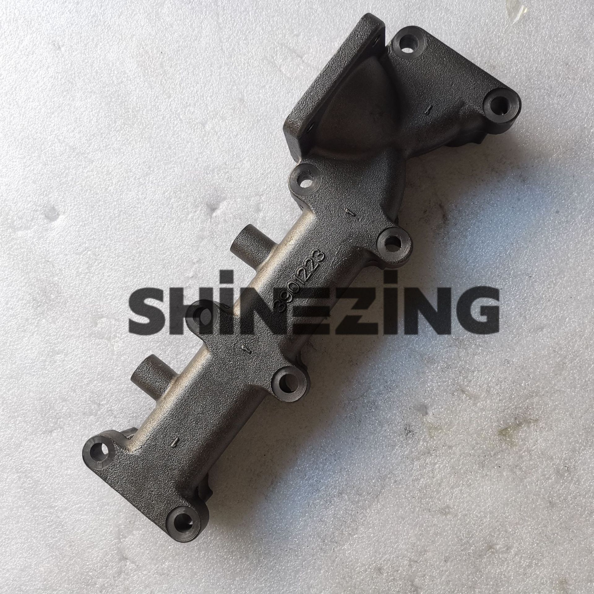 3901223 Exhaust Manifold Engine Parts Exhaust Manifold 3901223