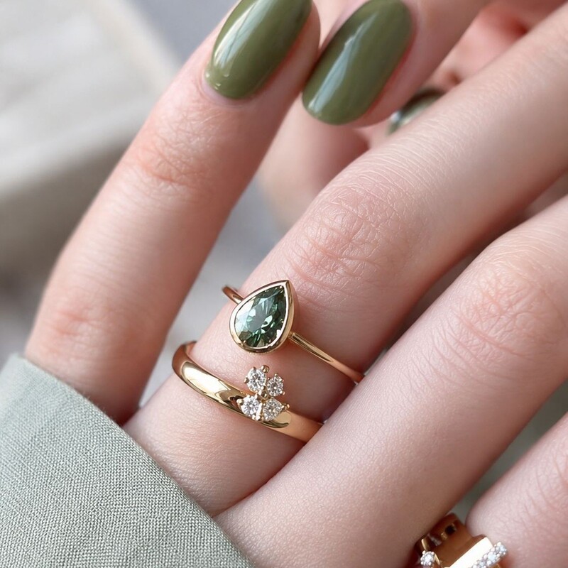 Niche High-End Olive Green Zircon Double Ring, Open-Ended Double Ring, Simple and Versatile French-Style Light Luxury Elegant Ring for Women
