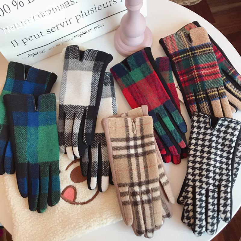 Japanese-style girl autumn and winter checkered wool gloves for women, student Korean version, finger touch screen cashmere lined, extra warm, thick and warm keeping warm