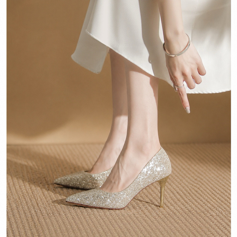 26 New Comfortable Silver High-Heeled Shoes for Weddings, Women's Xiuhe Style French Sequin Crystal Bridesmaid and Bride Shoes 26 New Comfortable Silver High-Heeled Shoes for Weddings, Women's Xiuhe Style French Sequin Crystal Bridesmaid and Bride Shoes