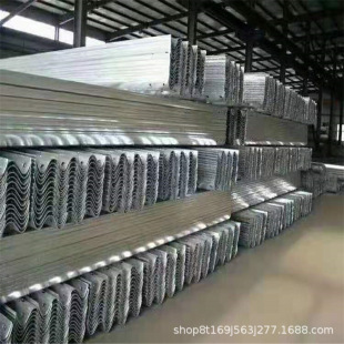 Manufacturer Spot Sales of Corrugated Guardrail Plates, Rural Road Corrugated Guardrail Plates, High-Speed Corrugated Protective Guardrail Nets