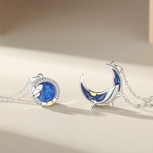 Original whale couple necklace sterling silver pair niche ins design butterfly clavicle chain enamel necklace gift