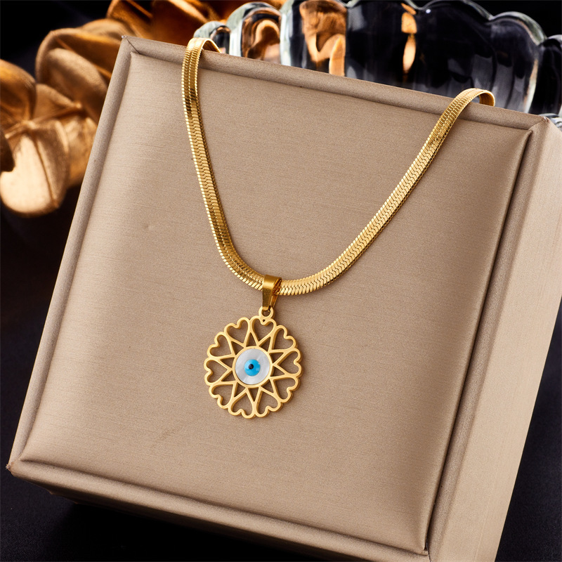 Necklace Classification Wholesale Jewelry Lady Heart Shape Eye Titanium Steel Plating Necklace