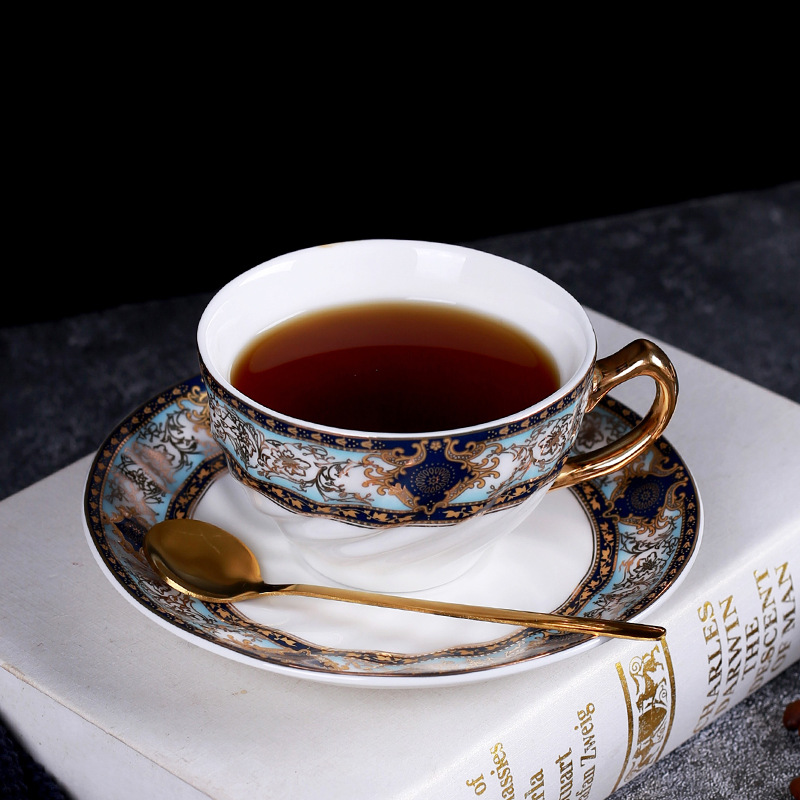 Taza de café de alta calidad, lujo ligero, alto valor, hilo europeo, taza barroca, pequeño y exquisito café con leche para el hogar de oficina