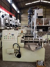 菜籽榨油机油坊茶籽花生大豆核桃螺旋压榨机全自动冷热两用压油机