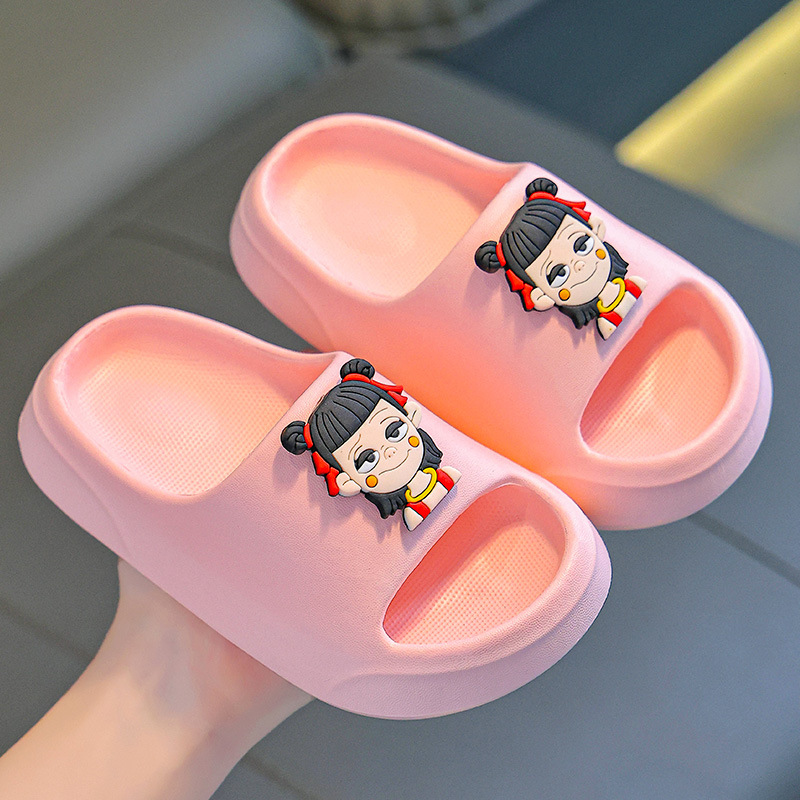 Nezha zapatillas infantiles para niños verano nuevo interior para niñas antiderrapante baño para bebés niños zapatillas frías para niños
