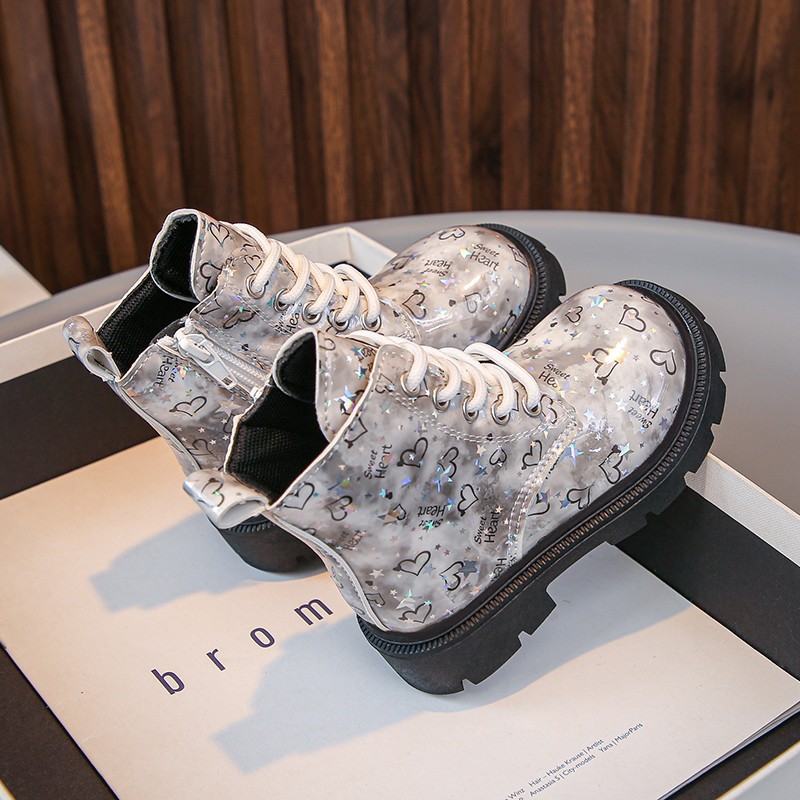 Botas infantis Martin de cano médio com estampa de couro brilhante, novas botas infantis Martin para meninas, botas de cano médio da moda para meninos, outono/inverno 2024_voghion.com