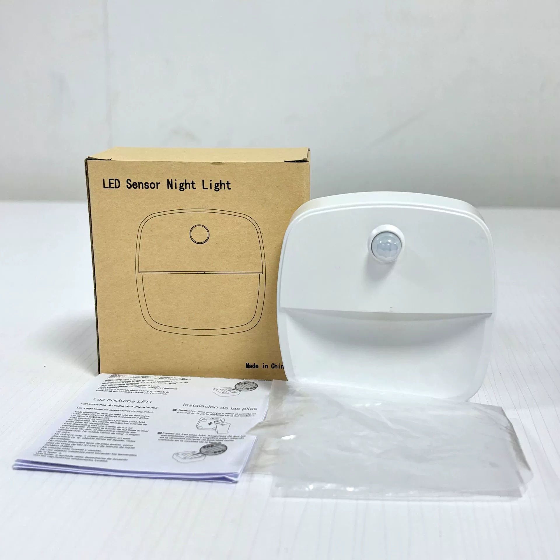 Smart induction LED lantern for bed, physiological battery, night light, human sensor, wholesale
