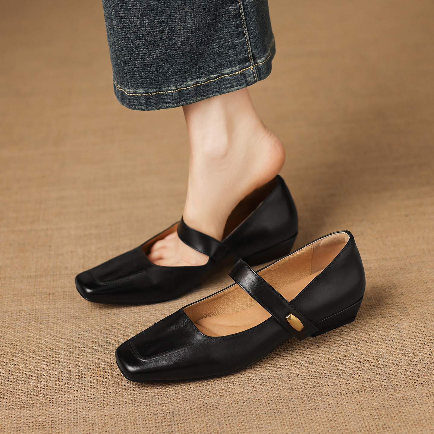 Giày Mary Jane nữ quai ngang gót thấp 2,5 cm, da bò mềm miệng nông — màu nâu