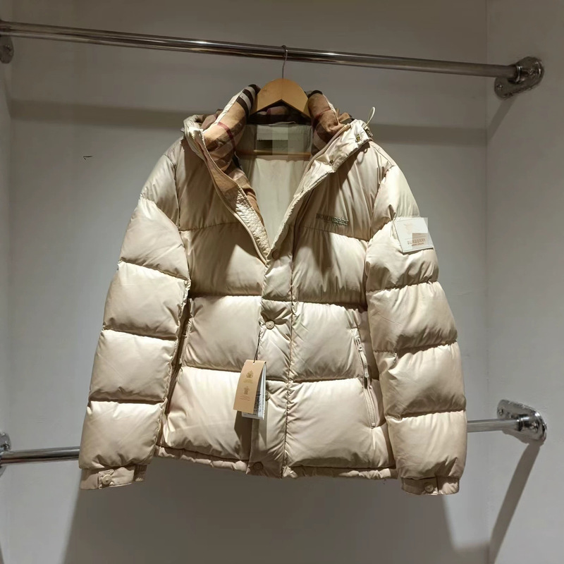 2026 winter collection: rubber badge, Baja gold label, down jacket, hooded, casual, warm, unisex down jacket 2026 winter collection: rubber badge, Baja gold label, down jacket, hooded, casual, warm, unisex down jacket
