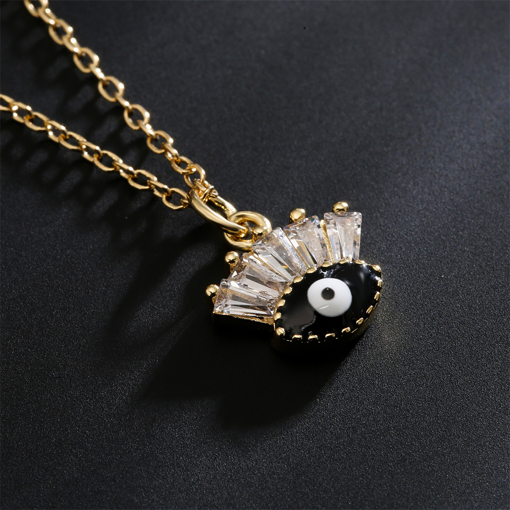 Fashion Copper Plated 18k Gold Drop Oil Zircon Eye Pendant Collarbone Chain display picture 2