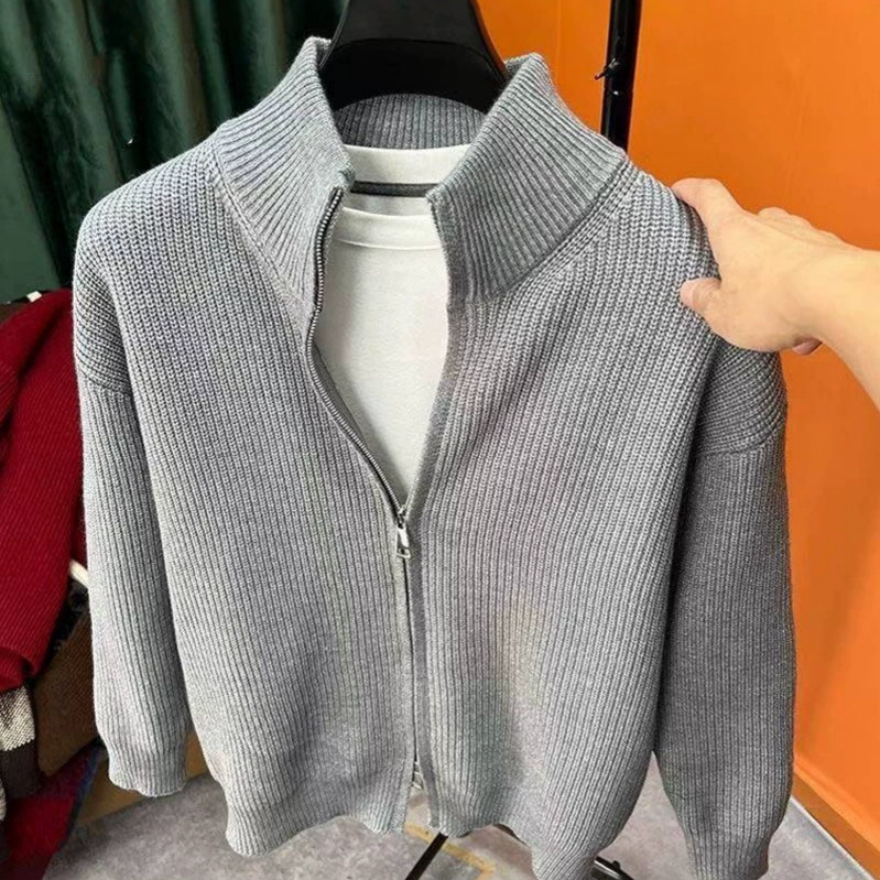 Autumn and winter sweater, casual solid color, versatile zip-up cardigan, men's knitwear, popular style, stand-up collar, loose-fitting outerwear Autumn and winter sweater, casual solid color, versatile zip-up cardigan, men's knitwear, popular style, stand-up collar, loose-fitting outerwear