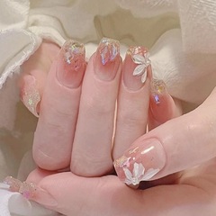 手工穿戴甲腮紅冰花爆閃極光鑽美甲片可拆卸甲片顯白短款假指甲片