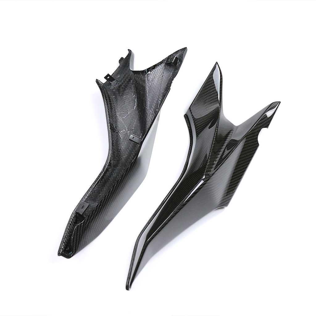 Dedicated to the new BMW BMW S1000XR seat lower side plate carbon fiber shell motorcycle modification accessories
