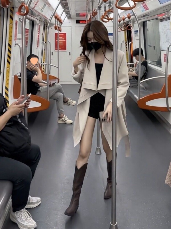 感时尚外套女2025春秋纯色大翻领设计系带收腰显瘦风衣英伦风|undefined